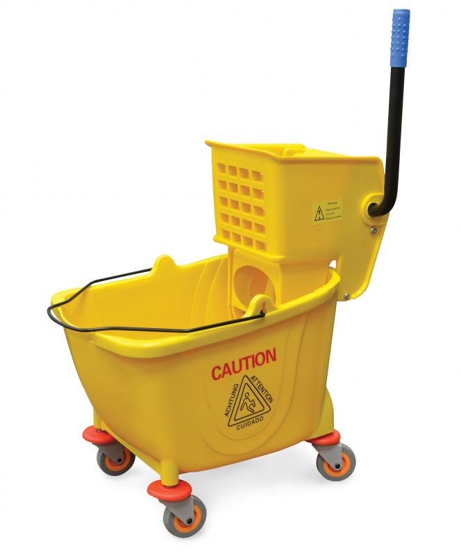 Yellow Single Bucket Mop Wringer with 32 L Capacity